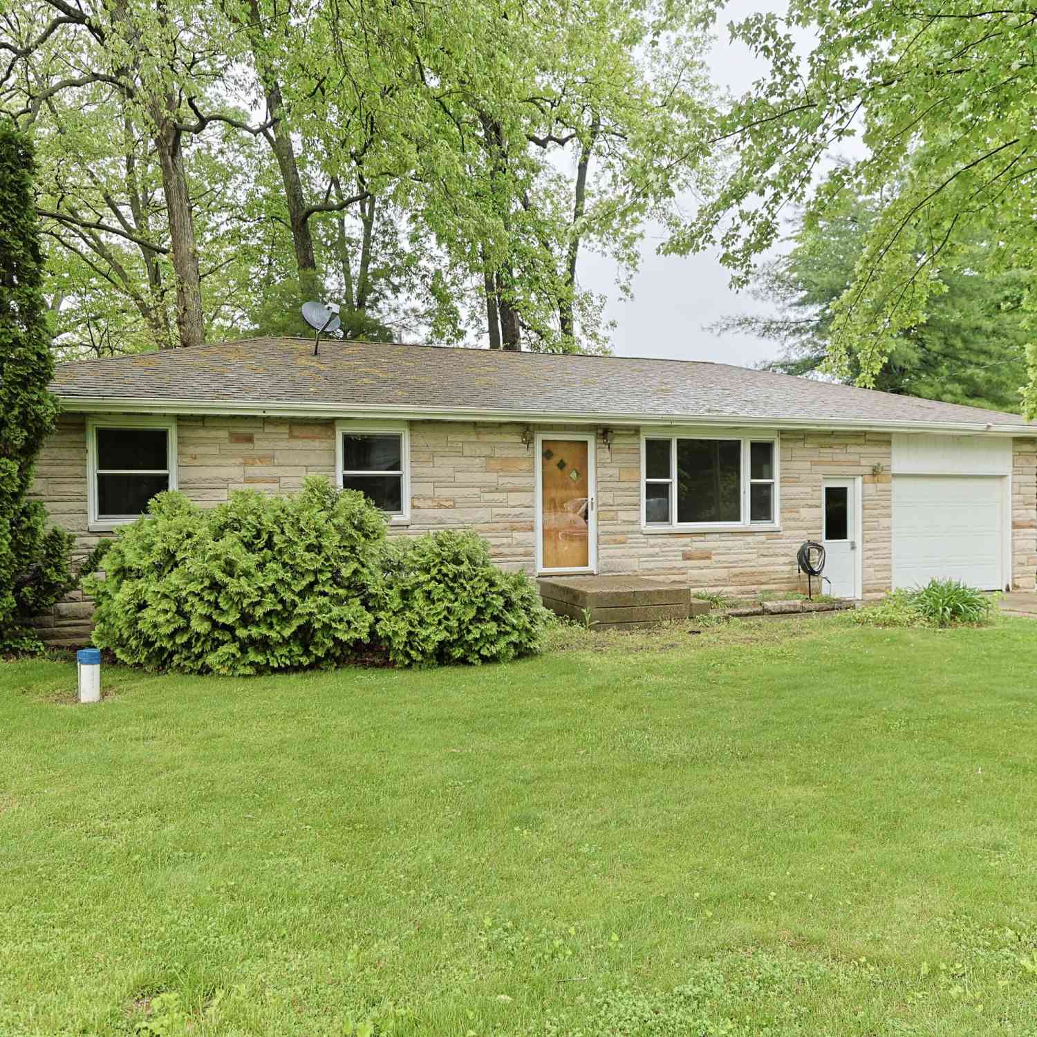 Homes For Sale - 2517 Heath Drive<br/> Niles, MI 49120