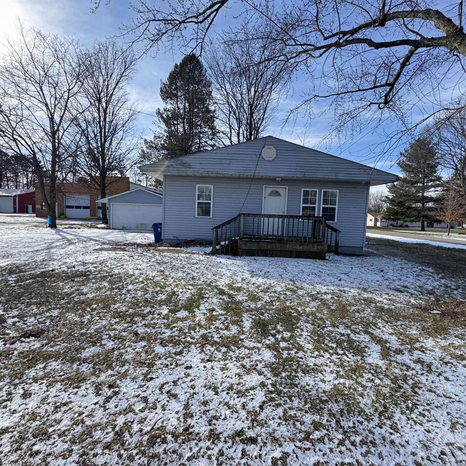 Homes For Sale - 304 E South Street<br/> Athens, MI 49011