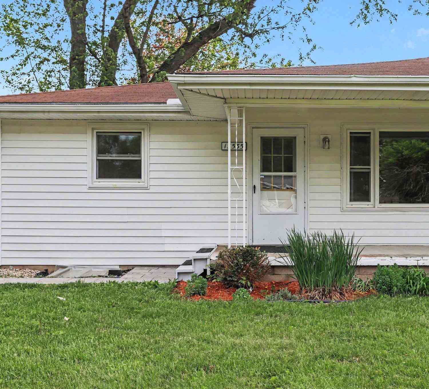 Multifamily For Rent - 13535 W Tremblay Drive<br/> Vicksburg, MI 49097