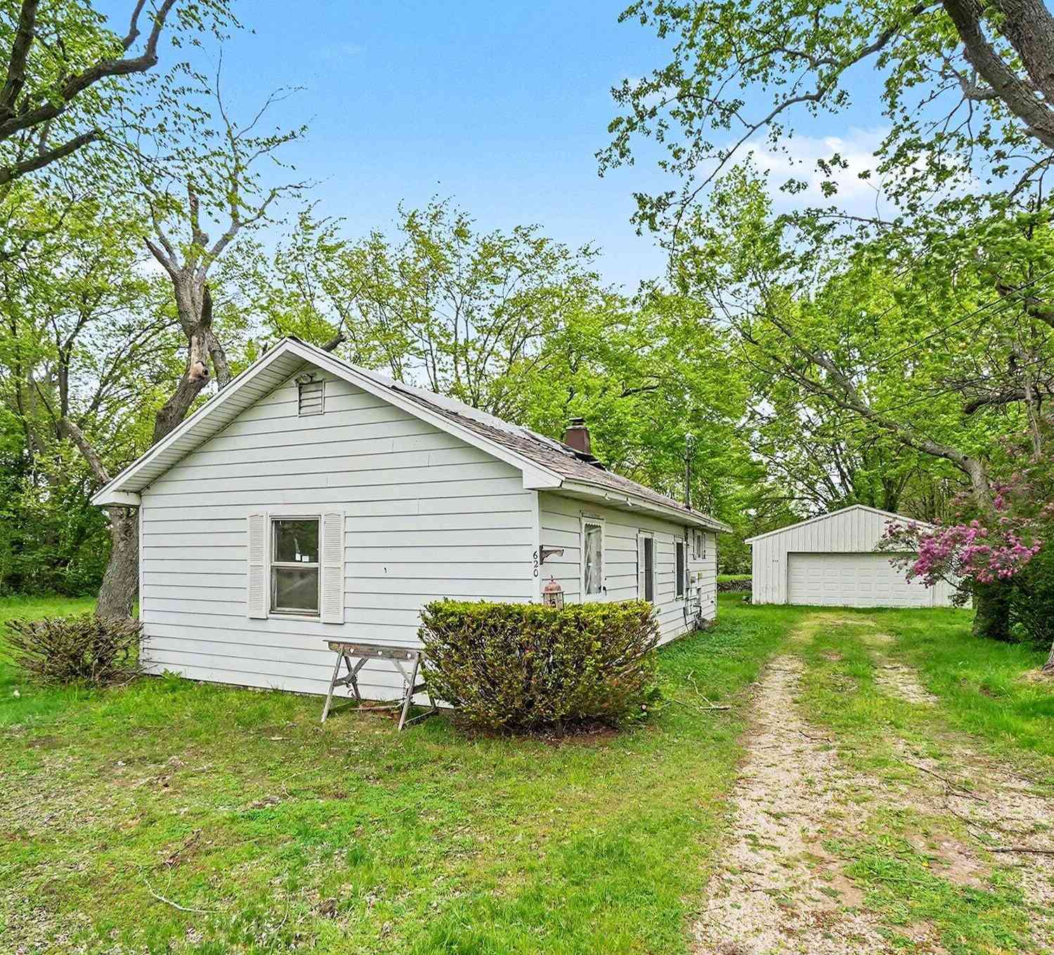 Homes For Sale - 620 Wilson Road<br/> Spring Lake, MI 49456