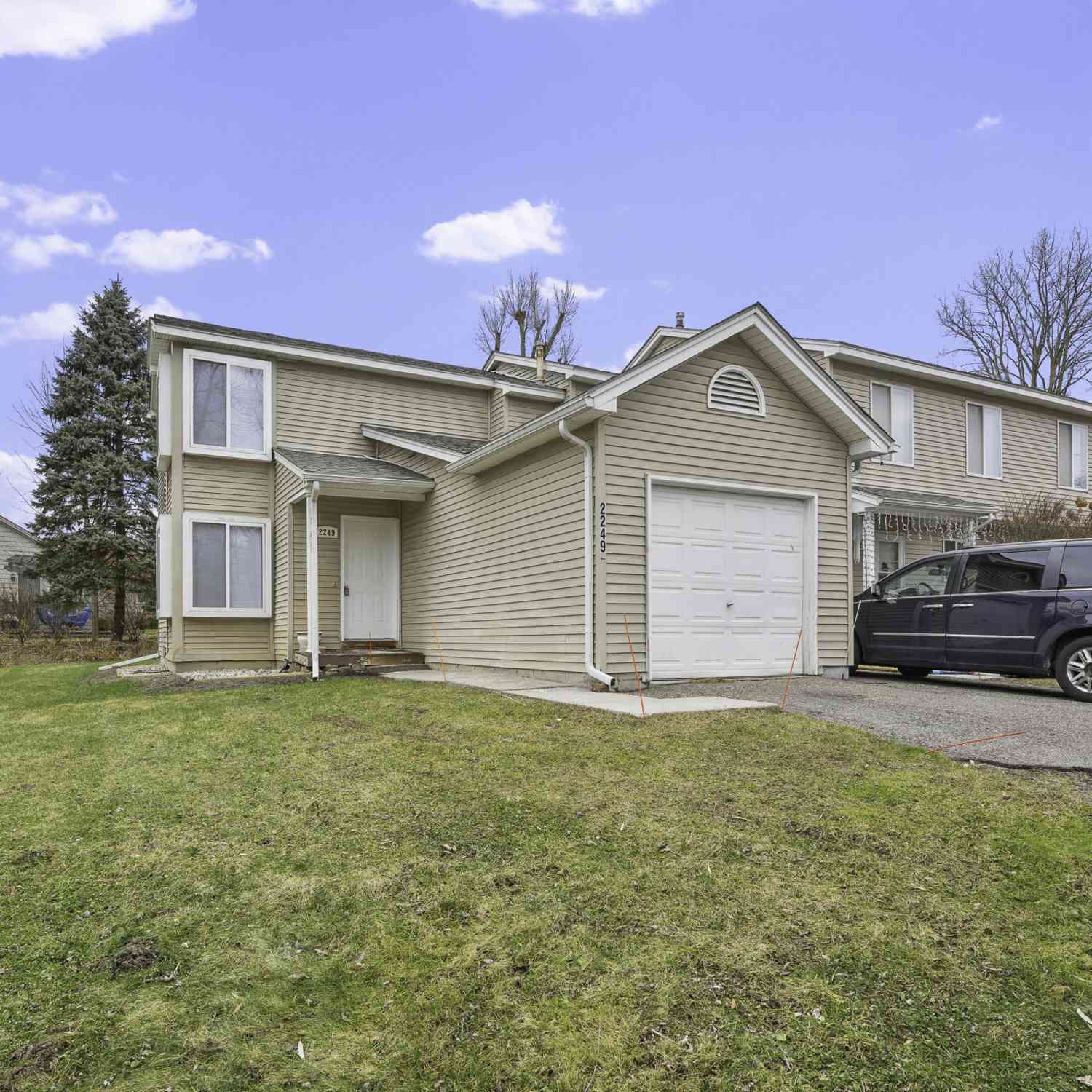 Condo For Rent - 2245 S Commerce Road<br/> Oakland County, Wolverine Lake, MI 48390
