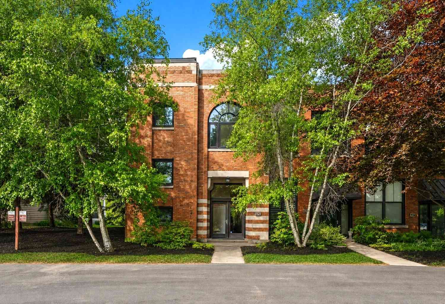 Condo For Sale - 222 S Whittaker Street #G<br/> New Buffalo, MI 49117