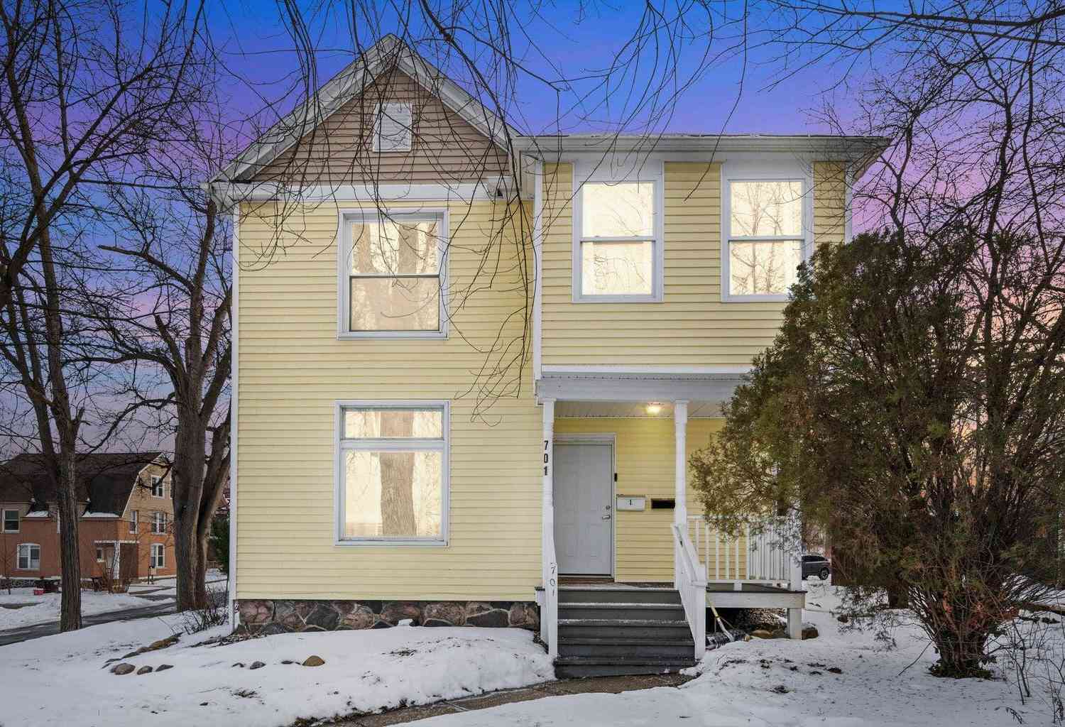 Multifamily For Rent - 701 Washtenaw Avenue #1<br/> Ypsilanti, MI 48197