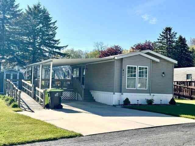 Mobile Home For Sale - 411 Woodview Drive<br/> Montcalm County, Greenville, MI 48838
