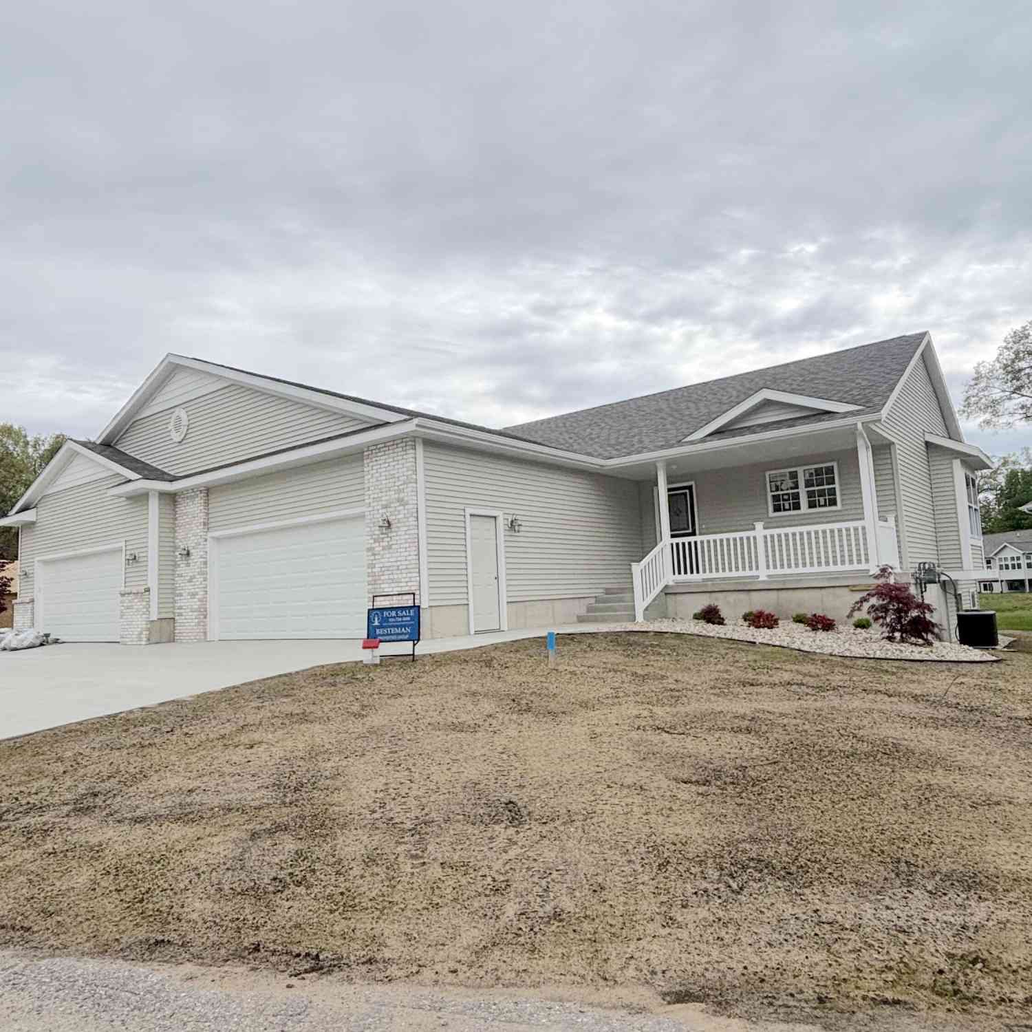 Condo For Sale - 1519 E Addison Way<br/> Muskegon, MI 49445