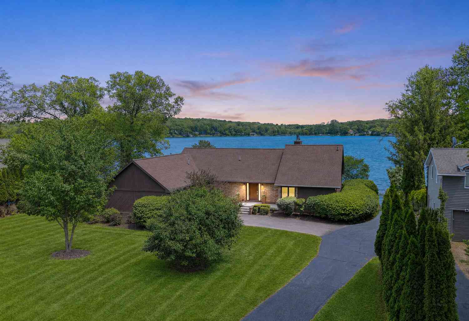 Homes For Sale - 6563 Softshell Drive<br/> Grass Lake, MI 49240