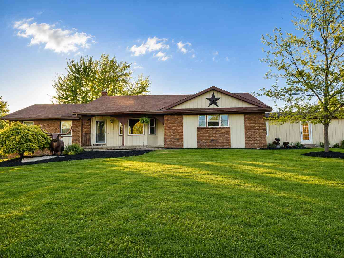 Condo For Sale - 1595 Angling Road<br/> Ottawa County, Grandville, MI 49418