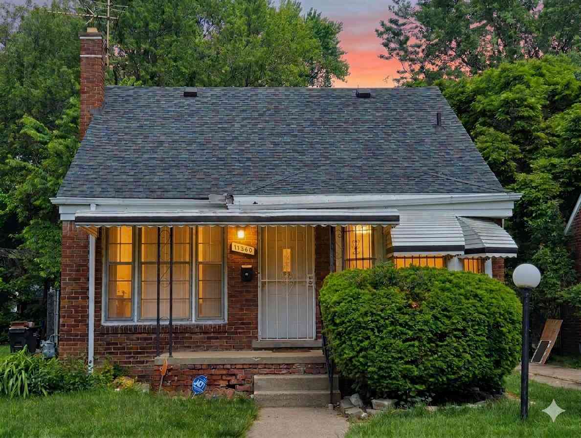 Homes For Sale - 11360 Minock Street<br/> Wayne County, Detroit, MI 48228