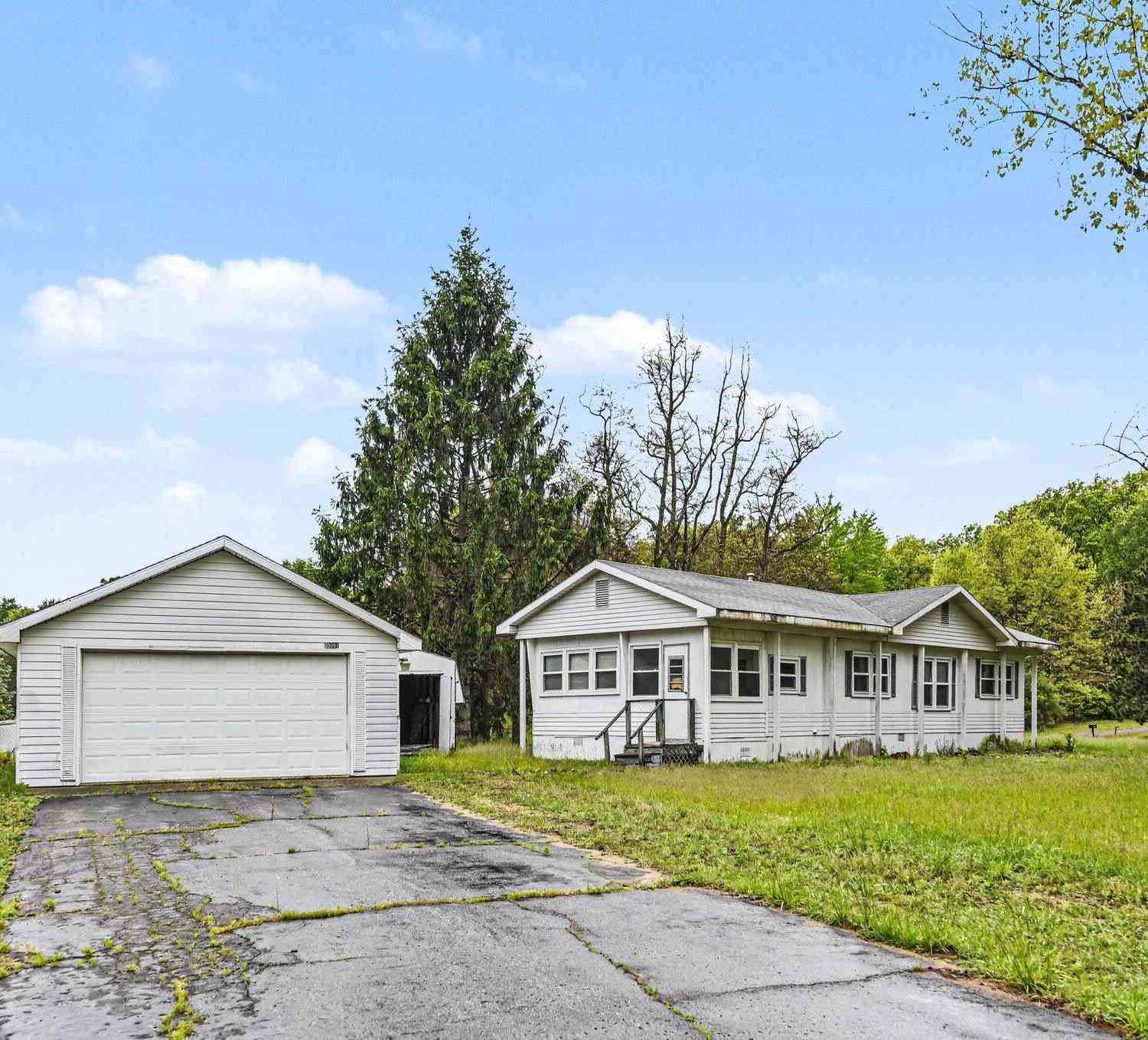 Mobile Home For Sale - 39391 Sandyridge Circle<br/> Mattawan, MI 49071