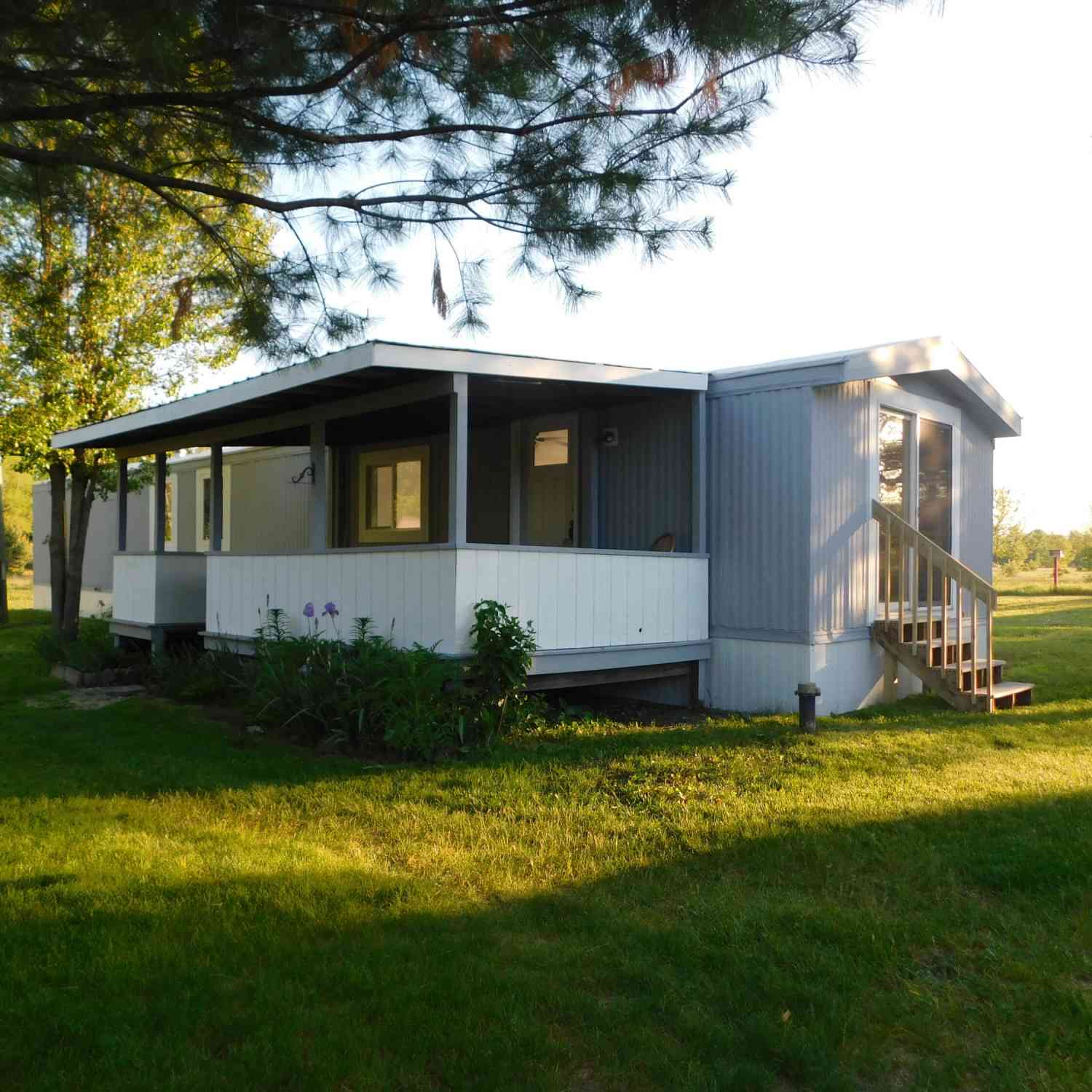 Mobile Home For Sale - 10485 Bagley Avenue<br/> Newaygo County, Grant, MI 49327
