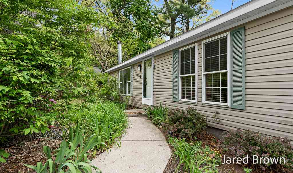 Mobile Home For Sale - 1436 Auble Road<br/> Muskegon, MI 49445