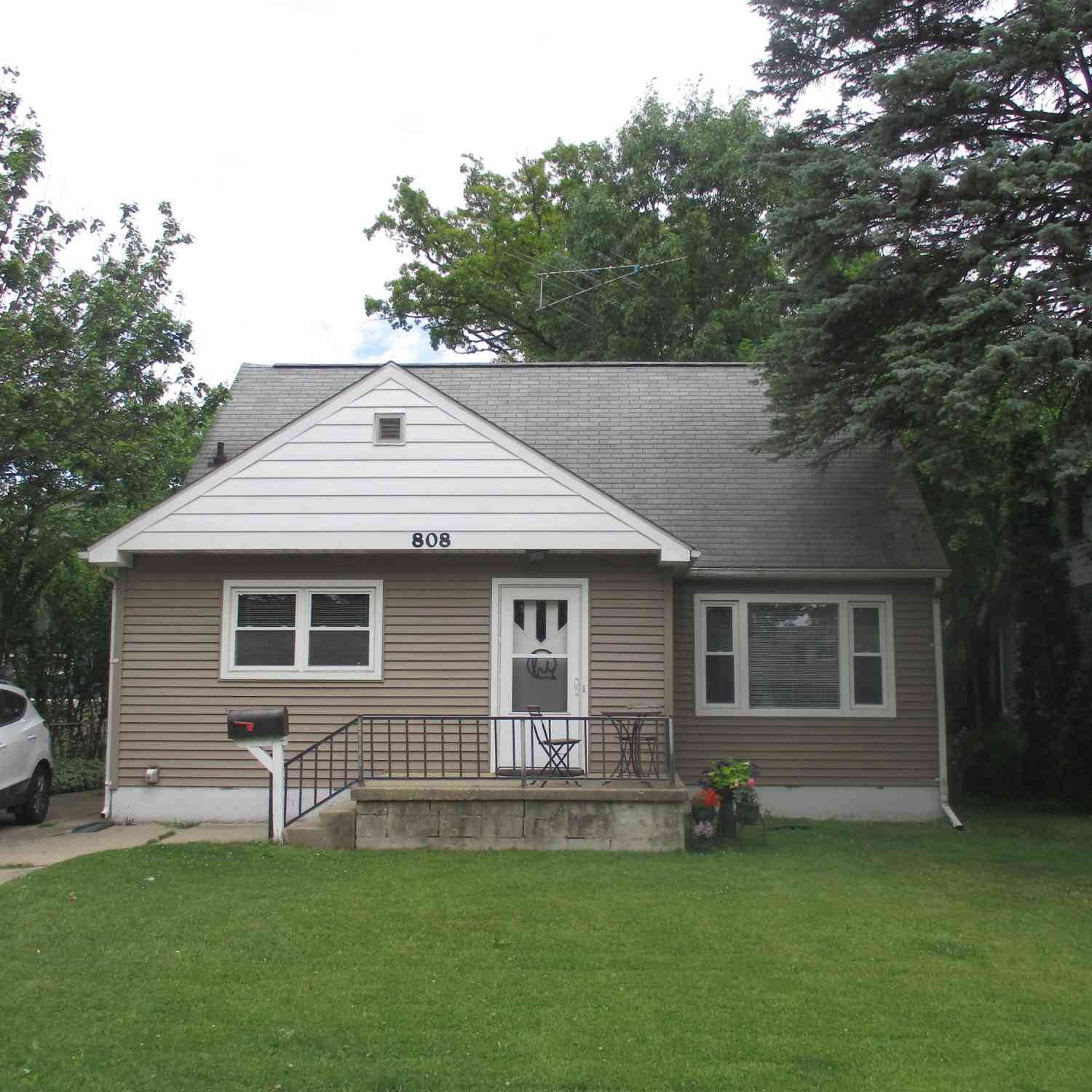 Homes For Rent - 808 Pauline Boulevard<br/> Ann Arbor, MI 48103