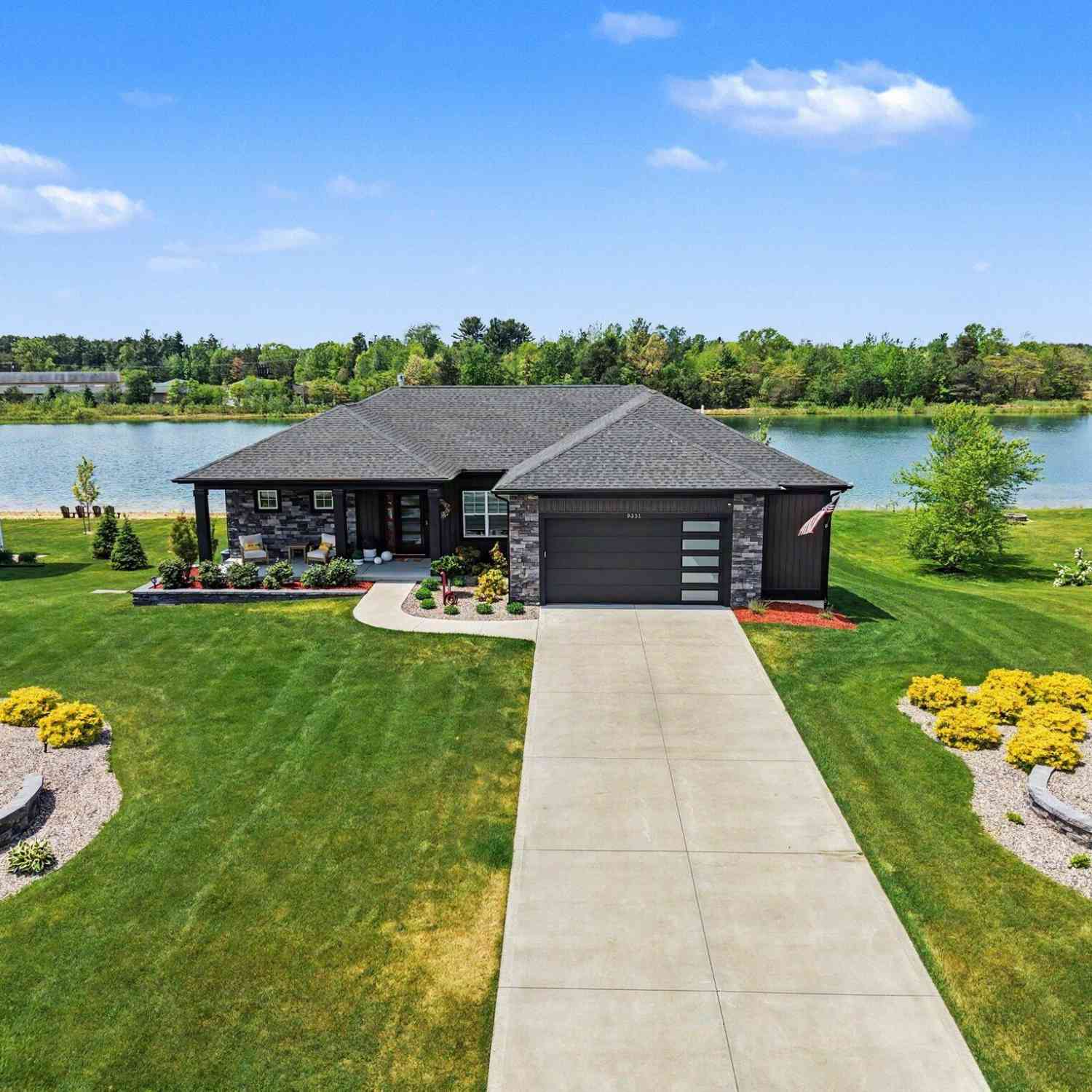 Homes For Sale - 9351 Shoreway Drive<br/> West Olive, MI 49460