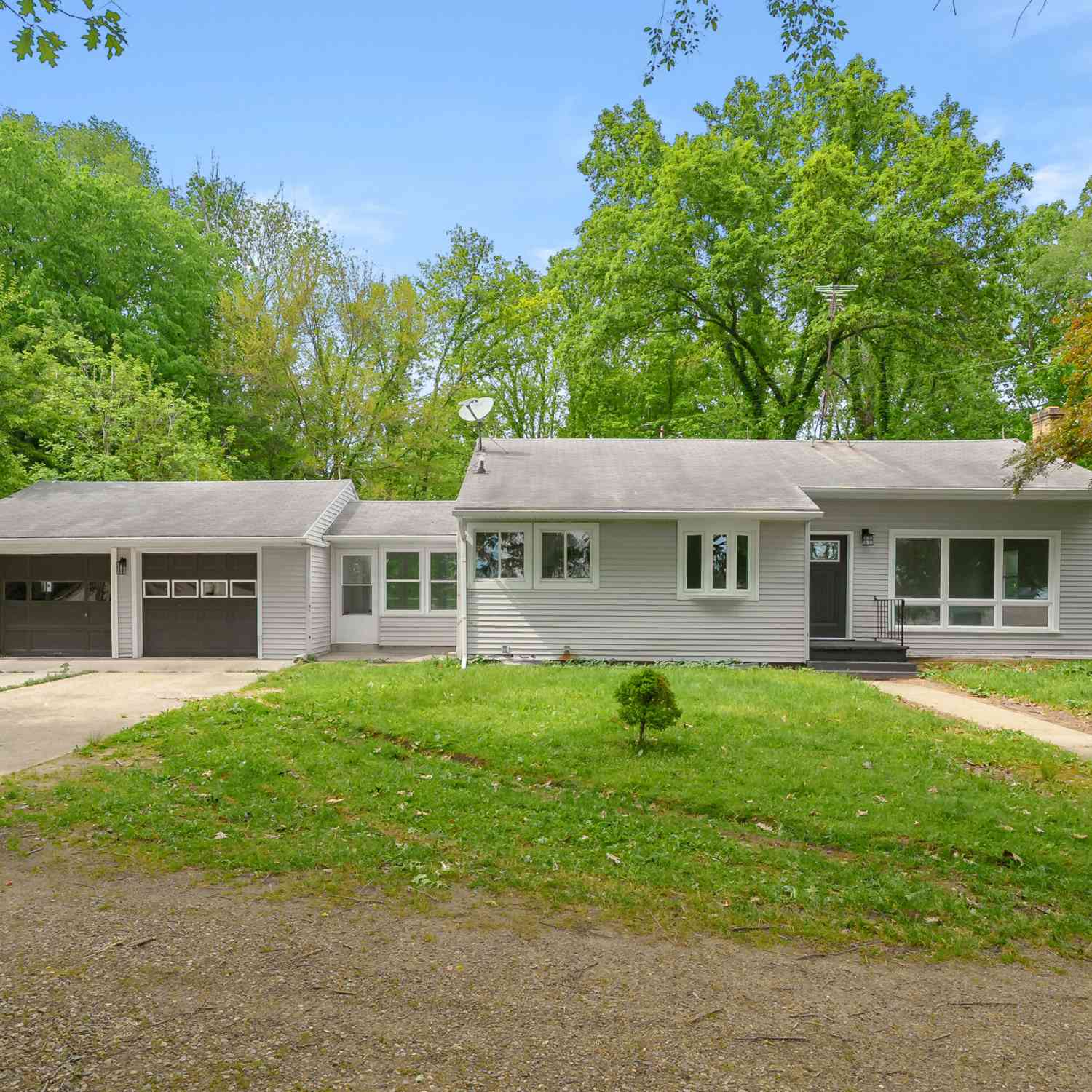 Homes For Sale - 7132 S 27th Street<br/> Scotts, MI 49088