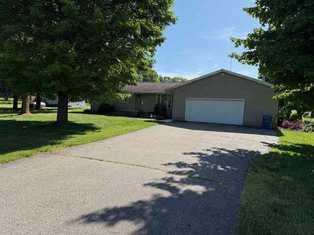 Homes For Sale - 6934 1 1/2 Mile Road<br/> East Leroy, MI 49051