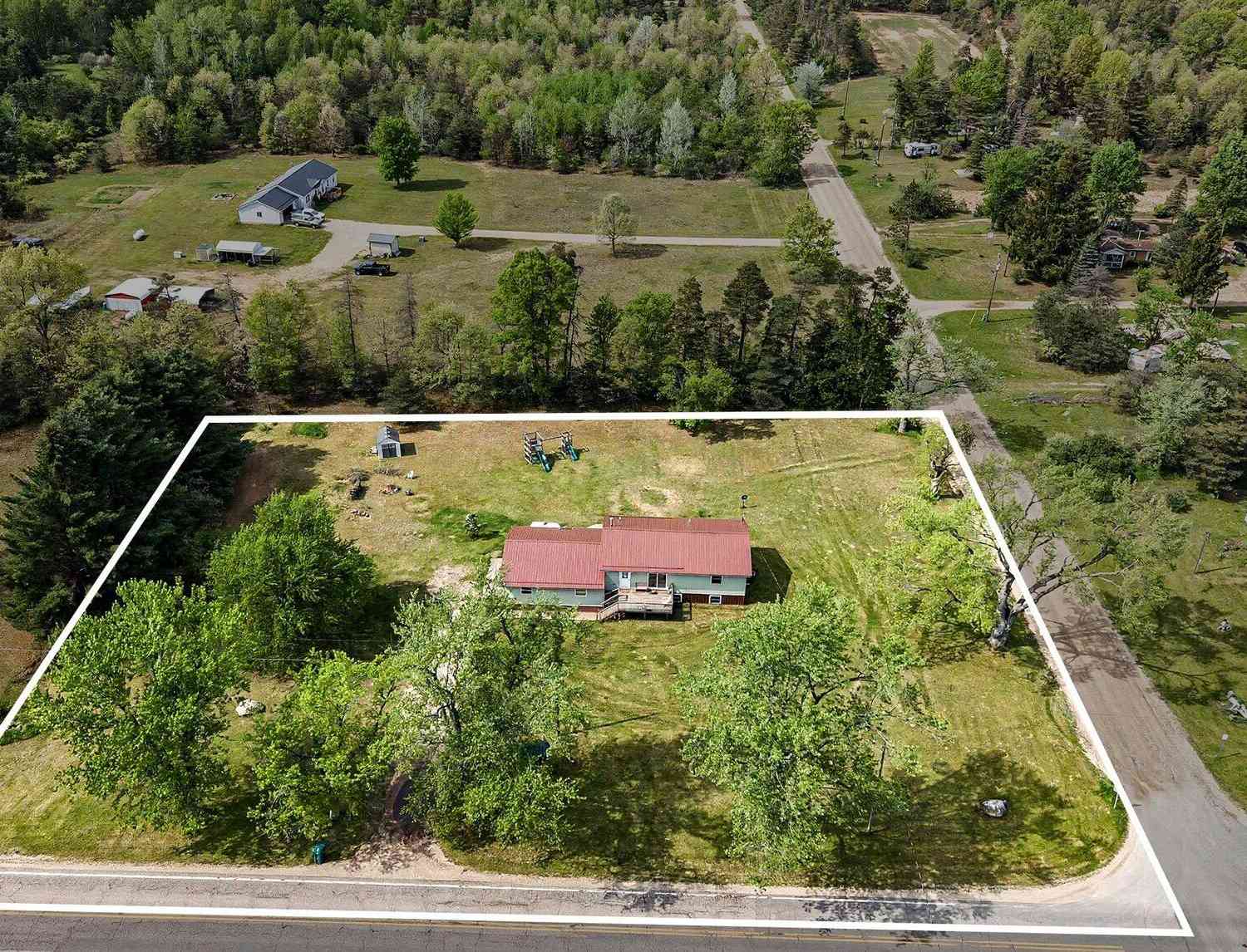Homes For Sale - 6022 13 Mile Road<br/> Mecosta County, Mecosta, MI 49332
