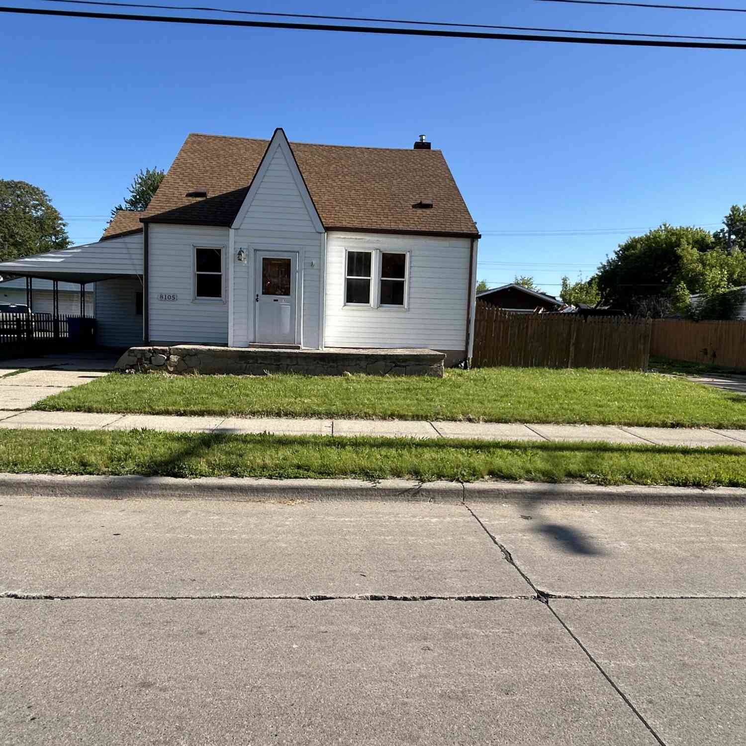 Homes For Sale - 8105 Toepfer<br/> Warren, MI 48089