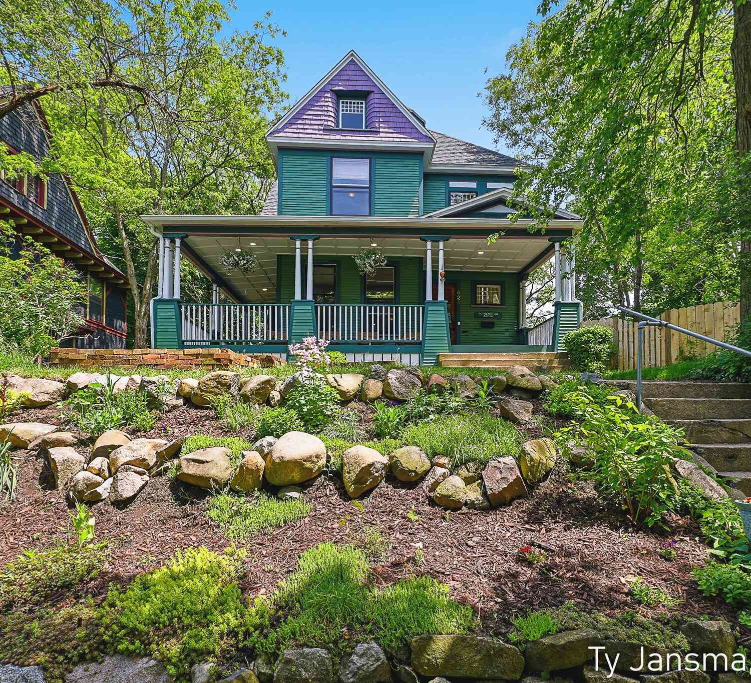 Homes For Sale - 624-628 Prospect Avenue<br/> Grand Rapids, MI 49503