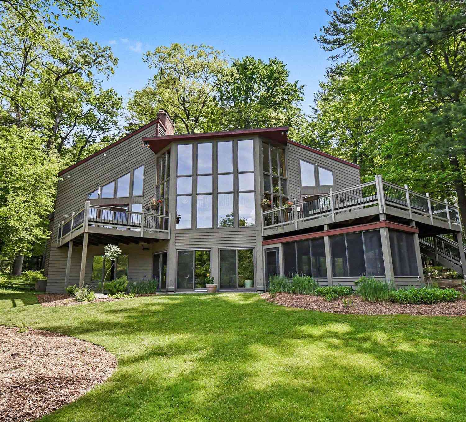 Homes For Sale - 1843 Timber Trail Drive<br/> Ada, MI 49301