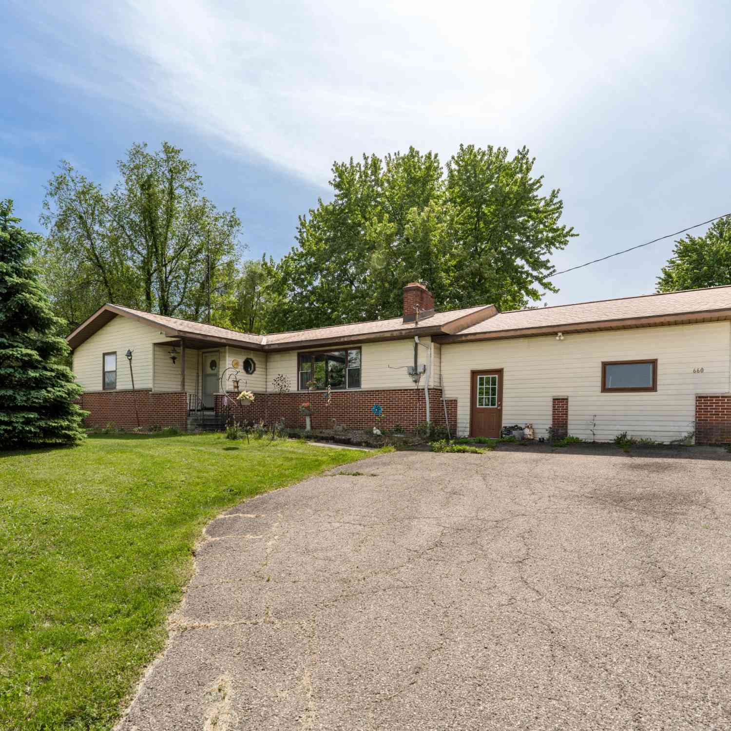Homes For Sale - 660 18th Street<br/> Otsego, MI 49078