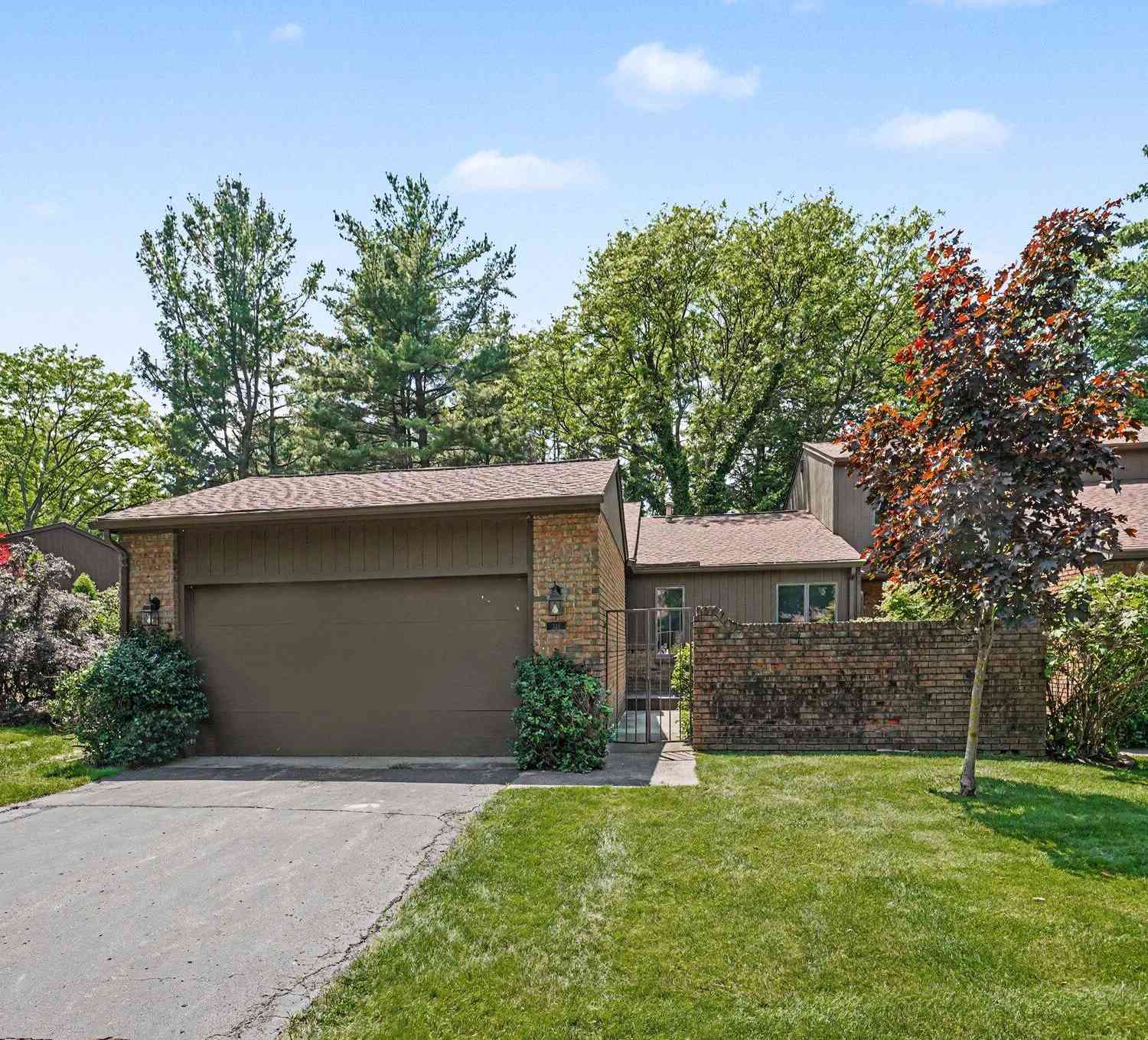 Condo For Sale - 106 Merriweather Lane<br/> Kalamazoo, MI 49006