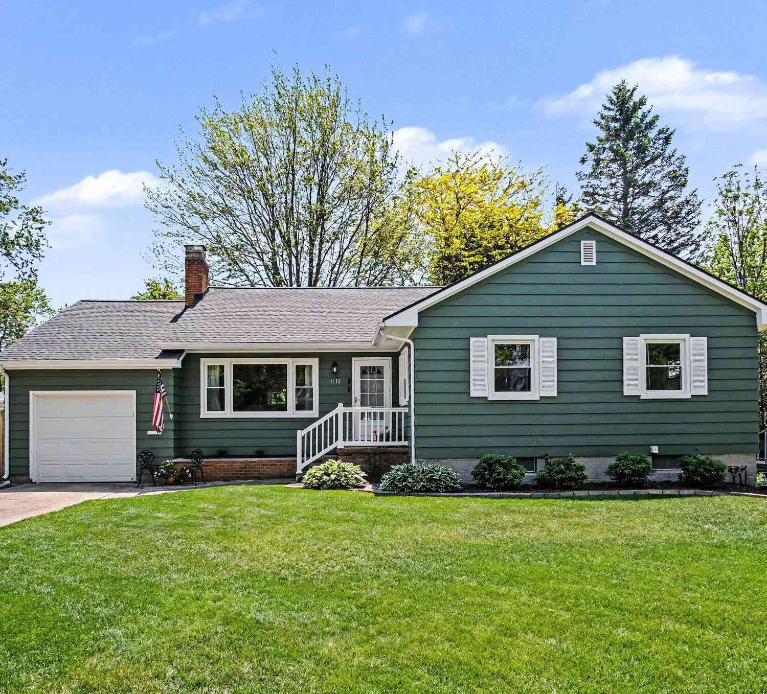 Homes For Sale - 1112 Marion Avenue<br/> Grand Haven, MI 49417