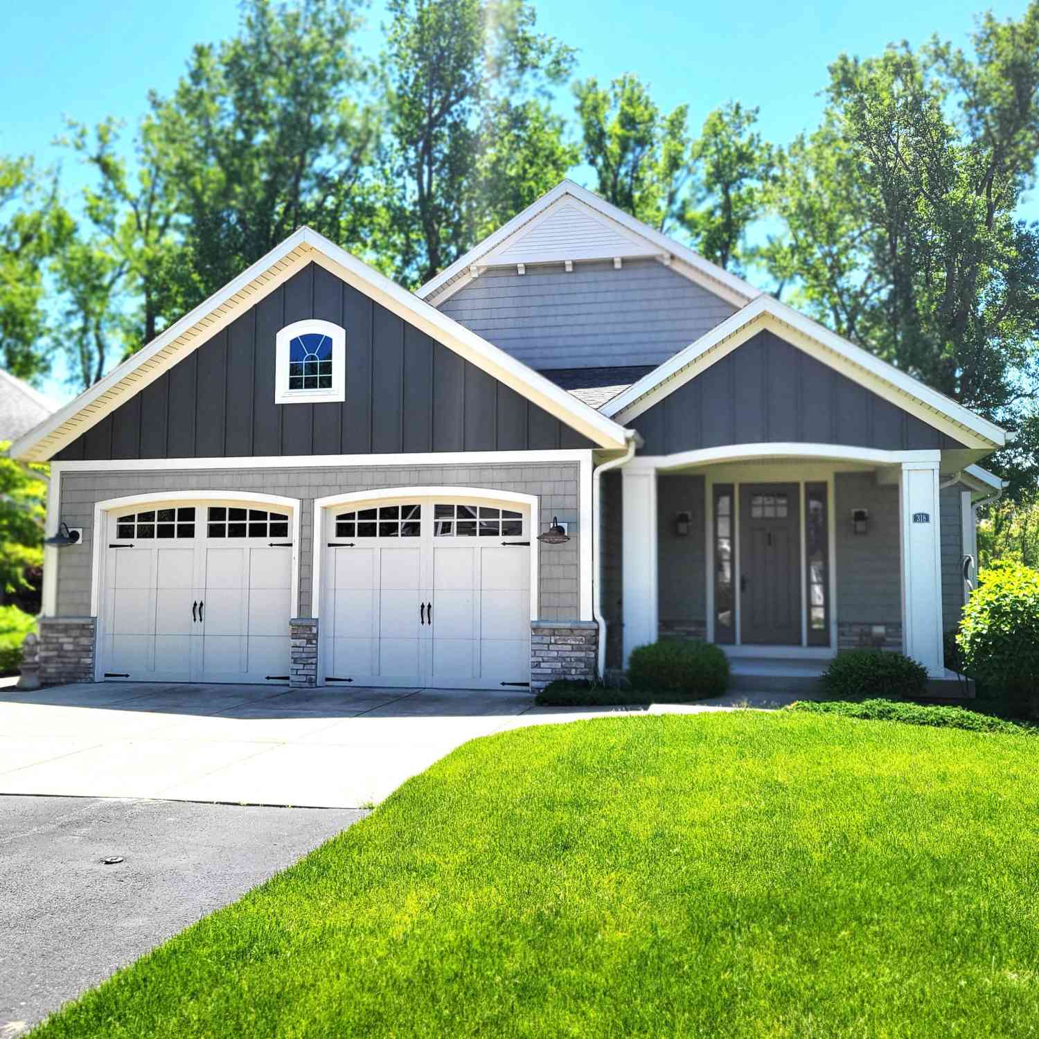 Homes For Sale - 318 Morning Walk Path<br/> Benton Harbor, MI 49022