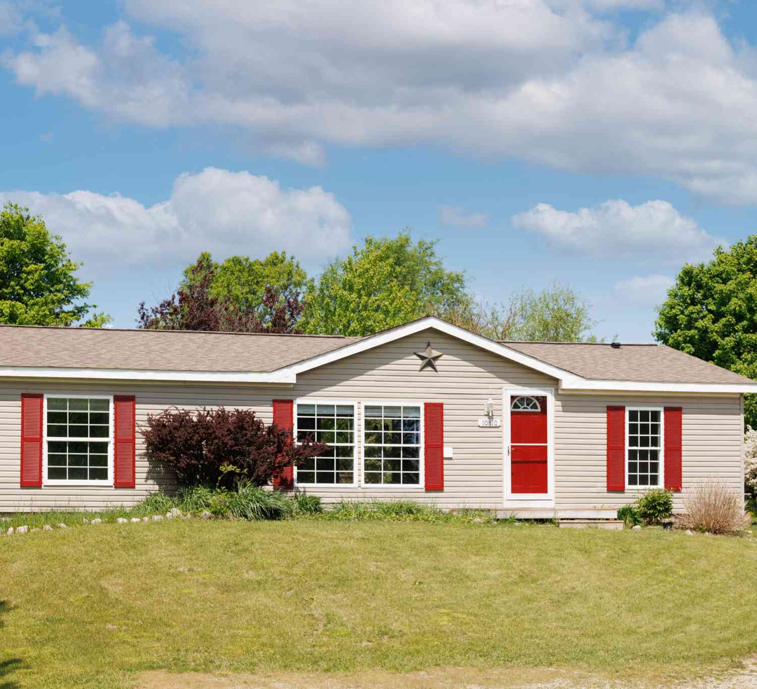 Mobile Home For Sale - 10810 S Orchard Way<br/> Leelanau County, Traverse City, MI 49684