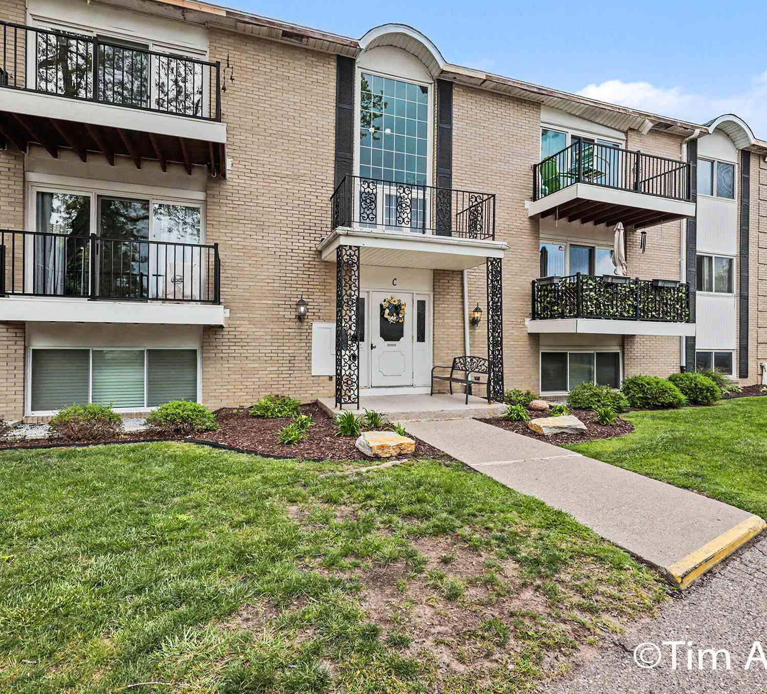 Condo For Sale - 2759 Leonard Street #C3<br/> Grand Rapids, MI 49504