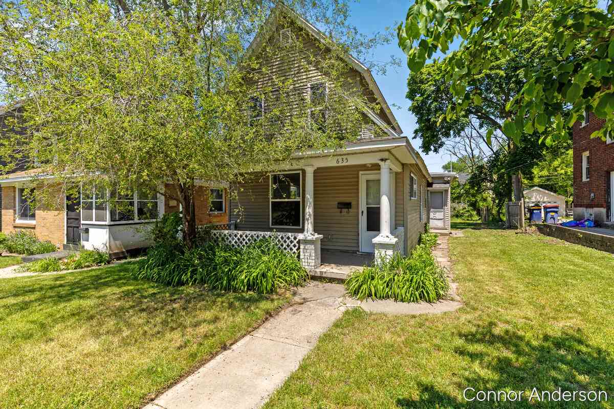 Homes For Sale - 635 Worden Street<br/> Grand Rapids, MI 49507