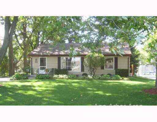 Homes For Rent - 7425 Ann Arbor Street<br/> Dexter, MI 48130