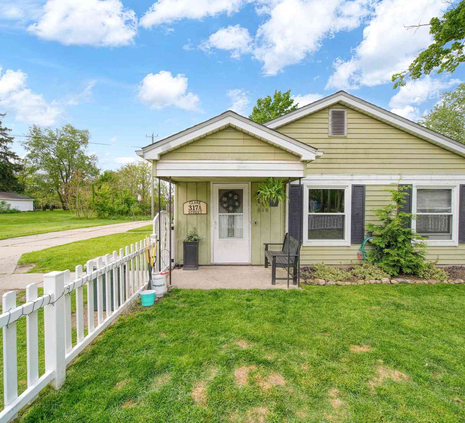 Condo For Sale - 317 Clark Street #A<br/> Lenawee County, Clinton, MI 49236