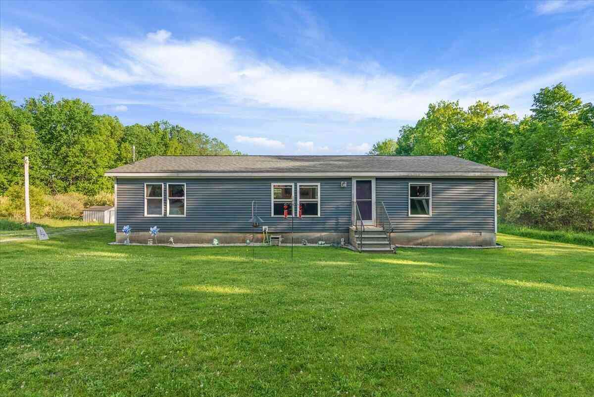 Mobile Home For Sale - 9423 E Baker Road<br/> Oceana County, Hesperia, MI 49421