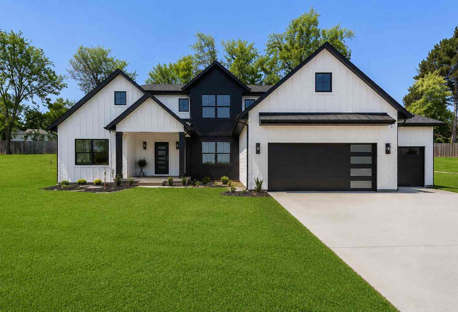Homes For Sale - 383 Rogue River View Drive<br/> Rockford, MI 49341