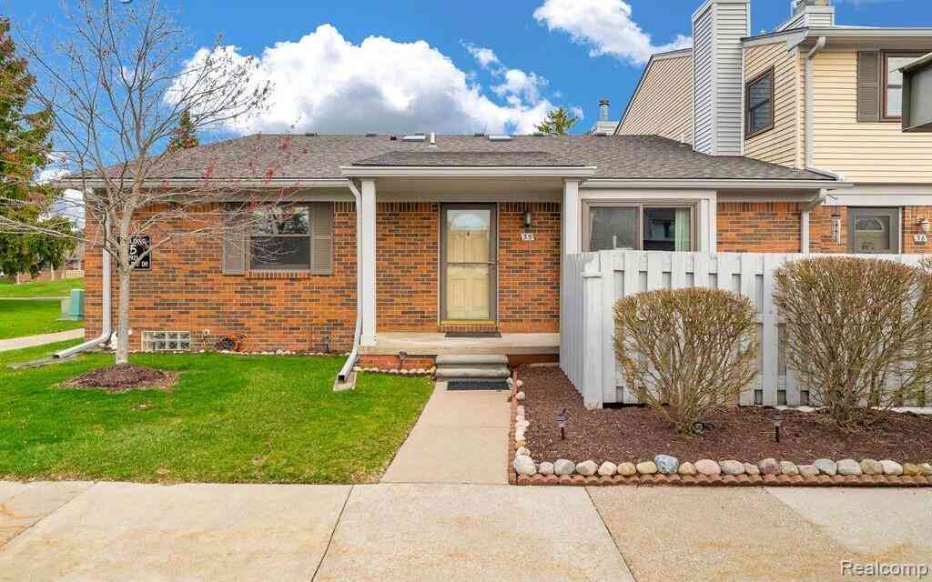 Condo For Rent - 1921 Vine Way Drive #35<br/> Canton, MI 48188