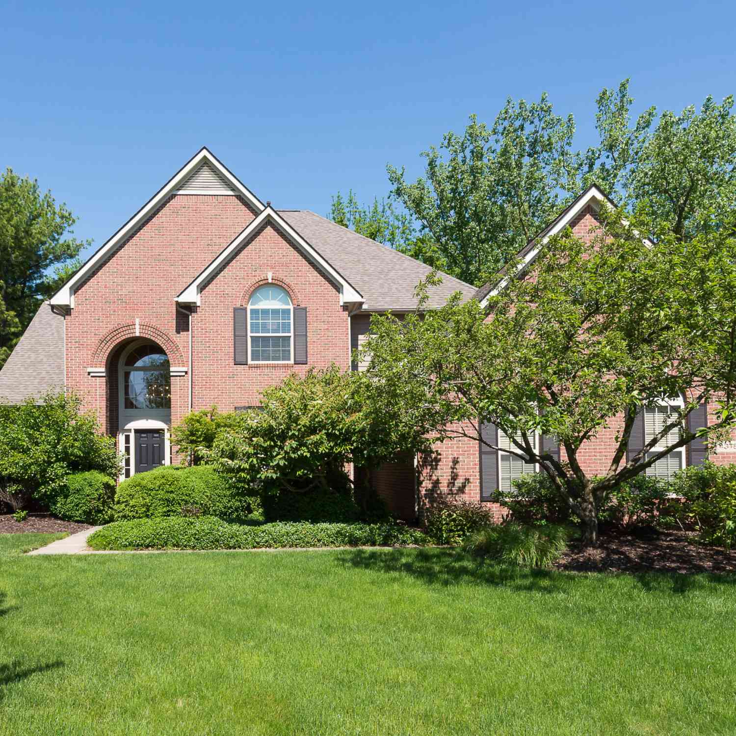 Homes For Sale - 4378 Westpark Court<br/> Ann Arbor, MI 48108