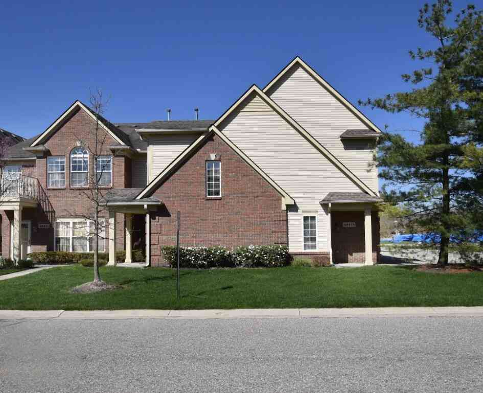 Condo For Rent - 48475 Bridge Way<br/> Canton, MI 48188