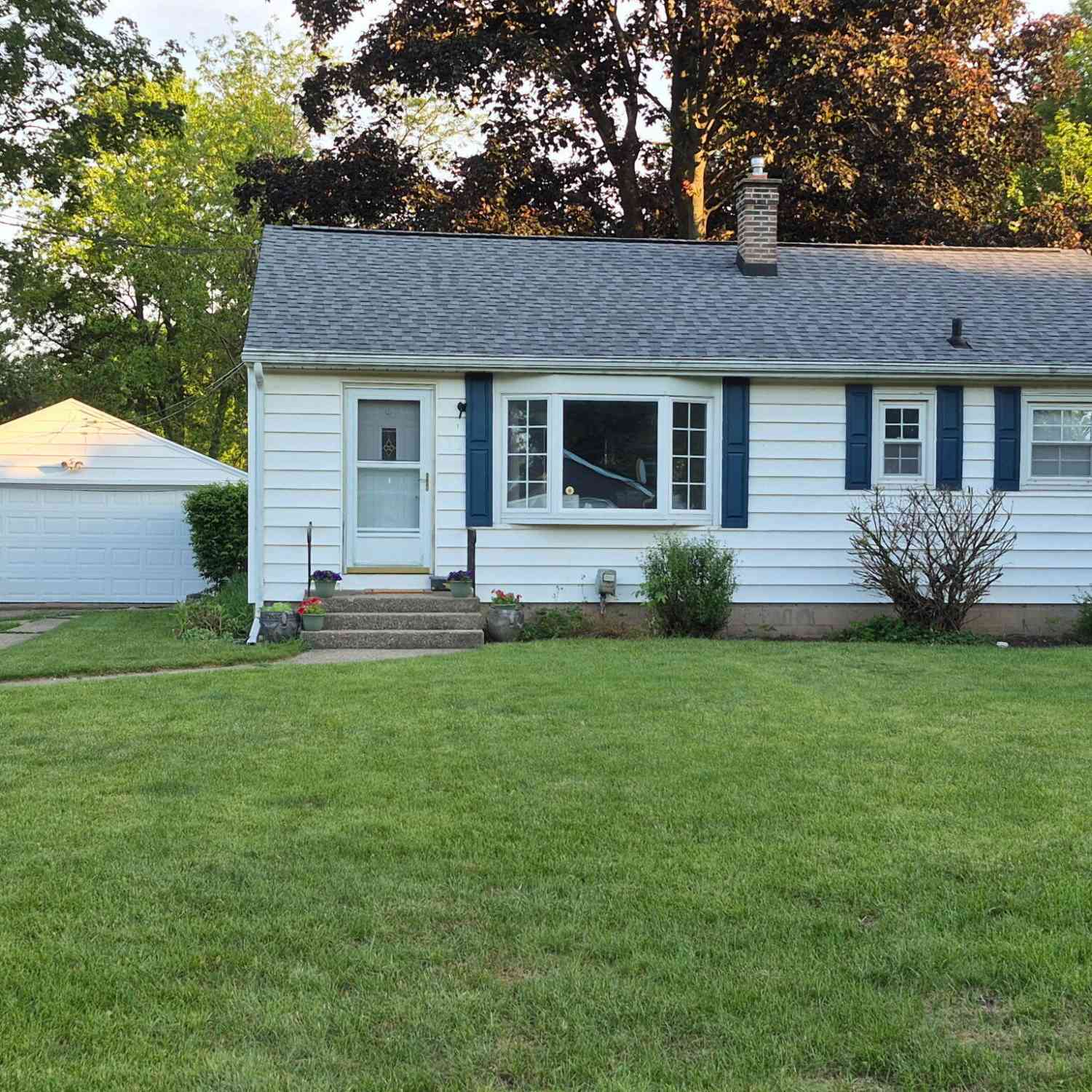 Homes For Sale - 3819 Pontiac Avenue<br/> Kalamazoo, MI 49006