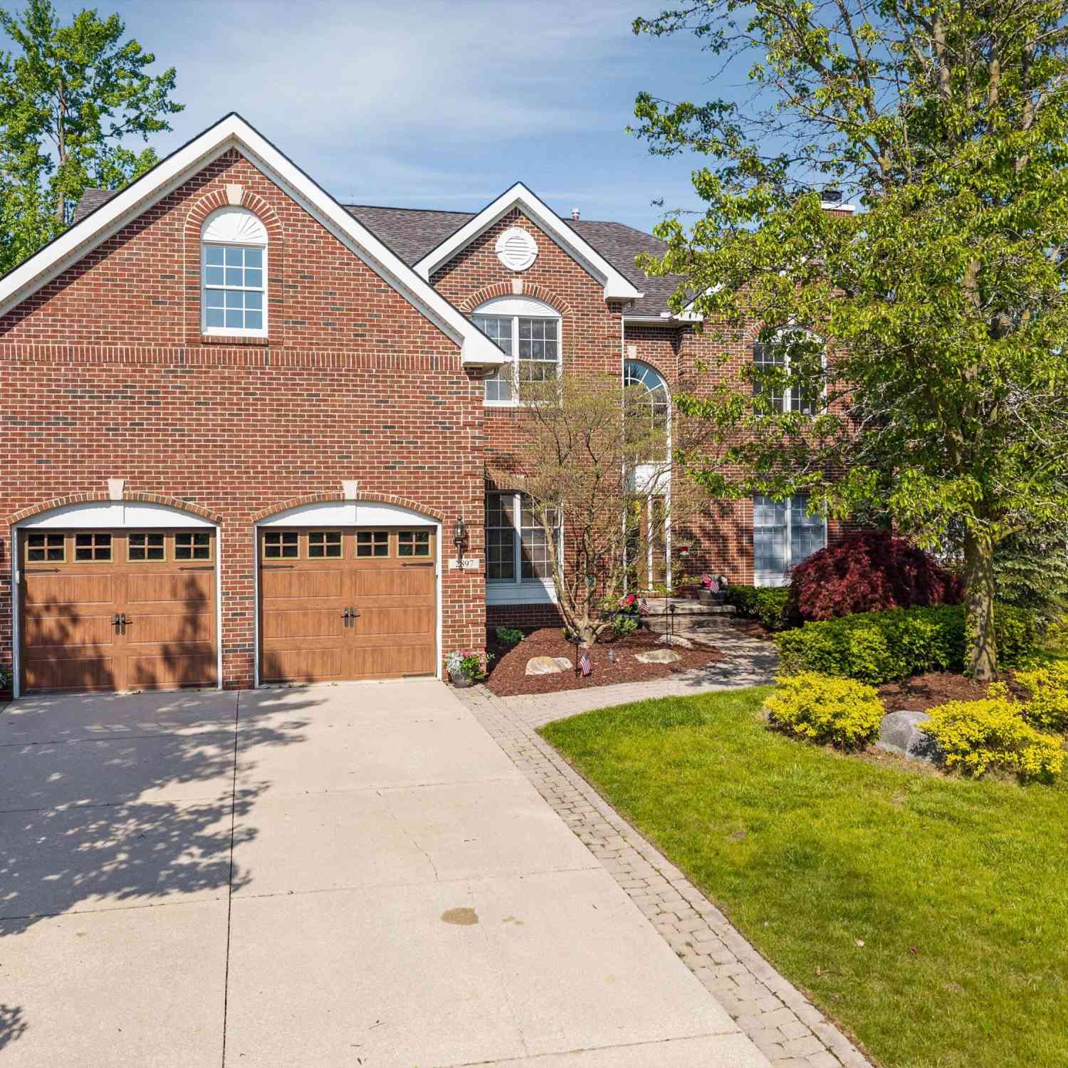Homes For Sale - 2897 Riverside Drive<br/> Lake Orion, MI 48359
