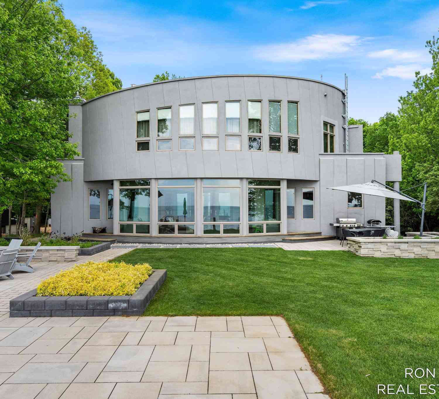 Homes For Sale - 1234 Shorecrest Drive<br/> South Haven, MI 49090