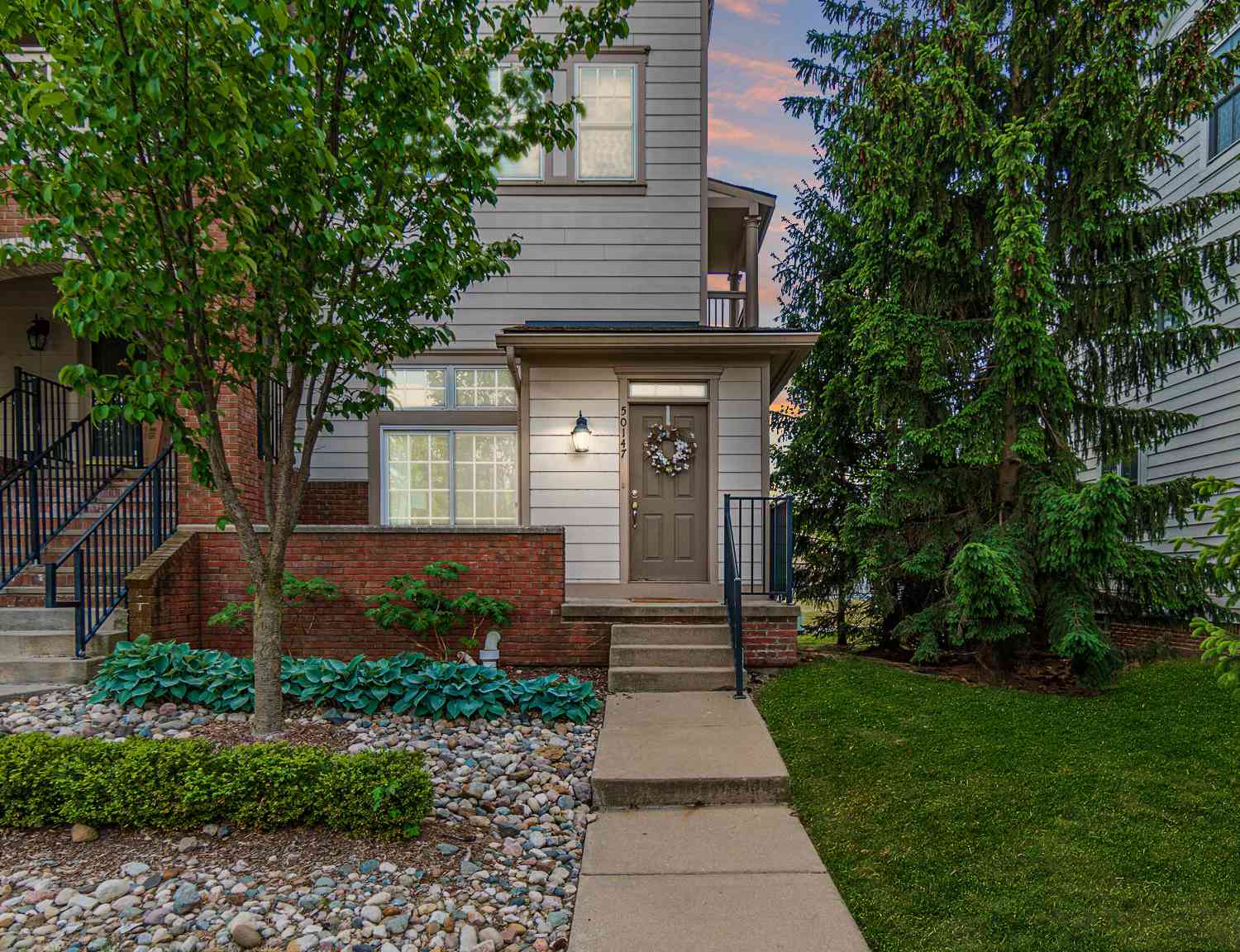 Condo For Sale - 50147 Harding Street<br/> Canton, MI 48188