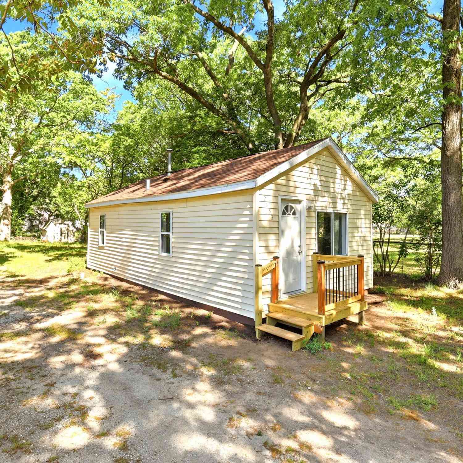 Homes For Sale - 2933 Valk Street<br/> Muskegon, MI 49444