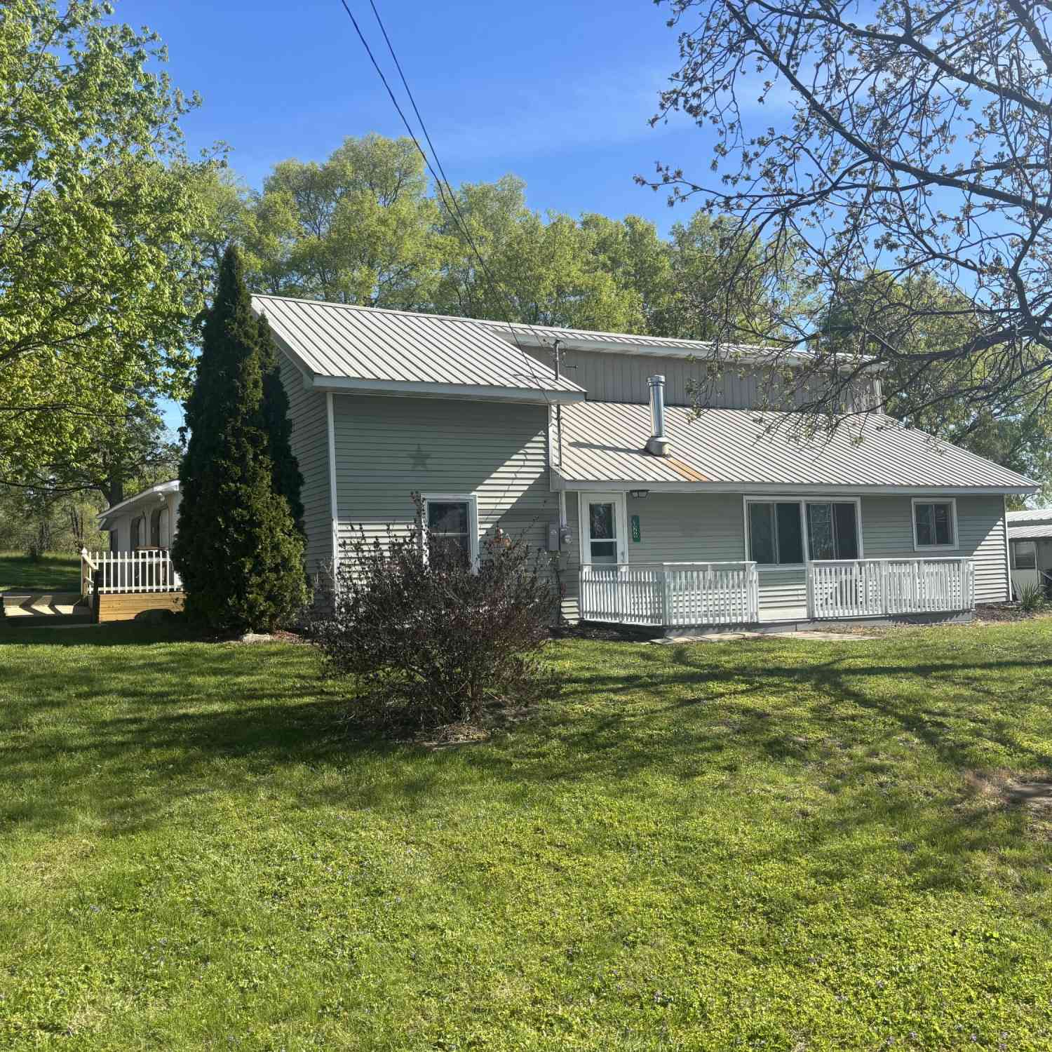 Homes For Sale - 126 E Maple Street<br/> Ionia County, Muir, MI 48860