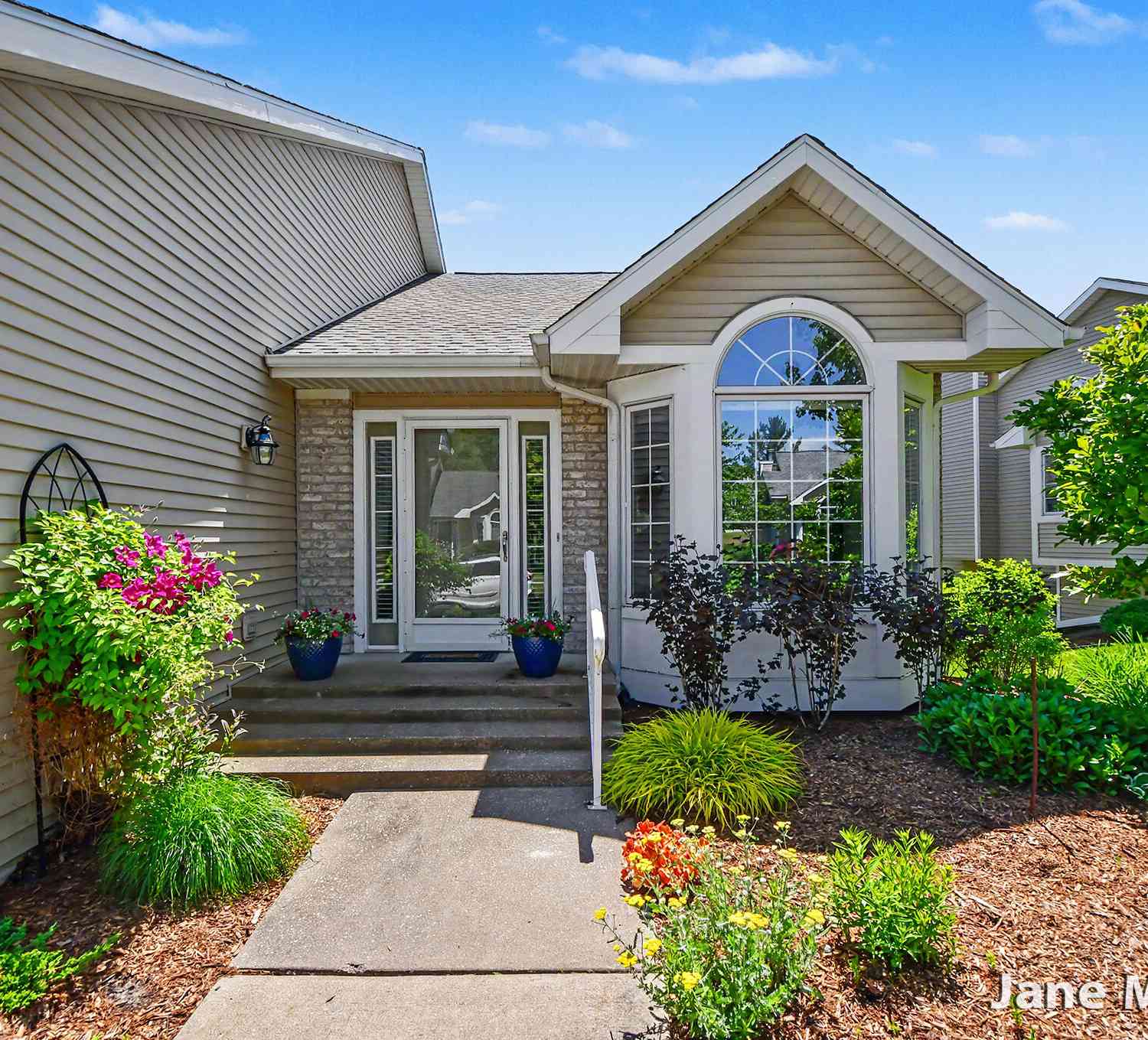 Condo For Sale - 2338 Whimbrel Court<br/> Grand Rapids, MI 49505