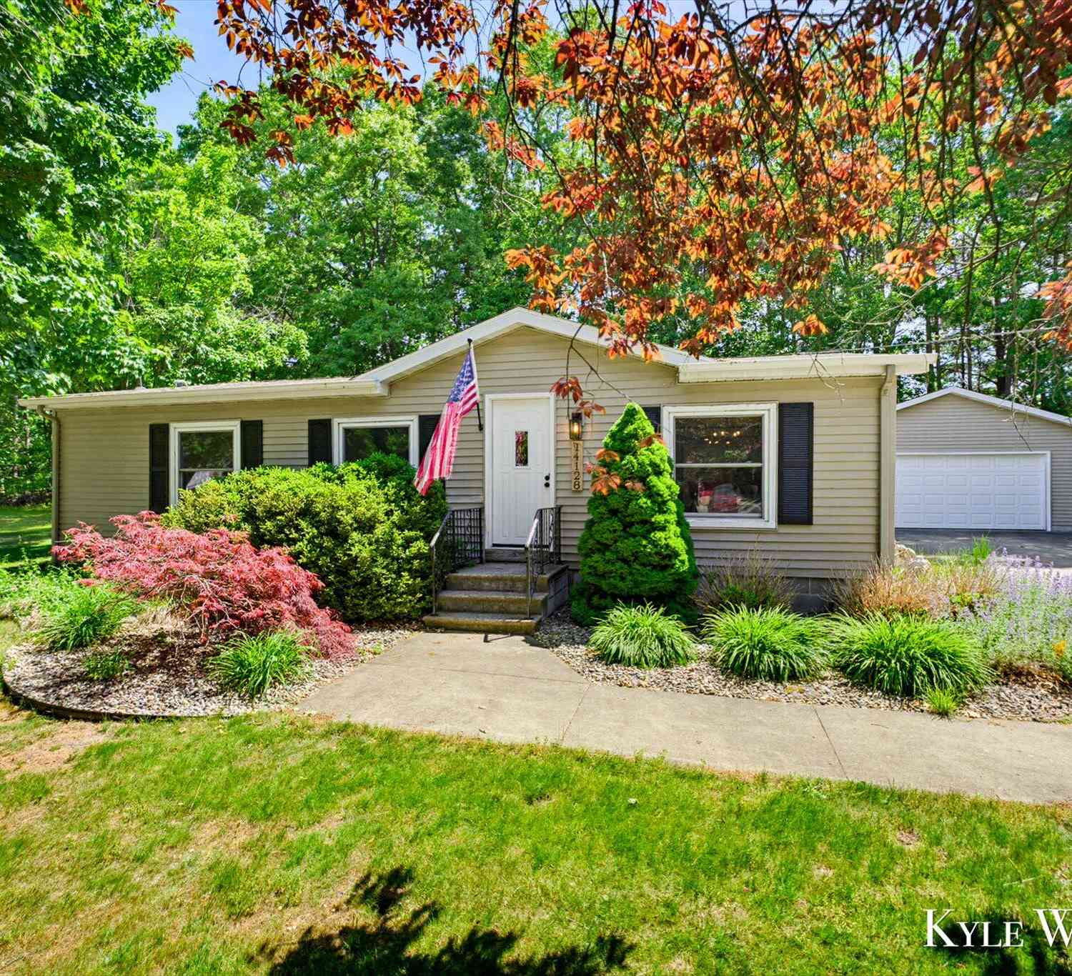 Mobile Home For Sale - 14128 Luckett Lane<br/> Grand Haven, MI 49417