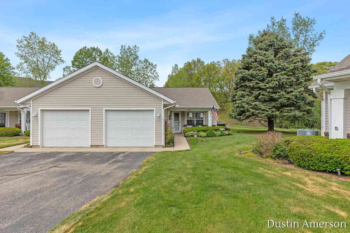 Condo For Sale - 4212 Peak Lane<br/> Grand Rapids, MI 49525