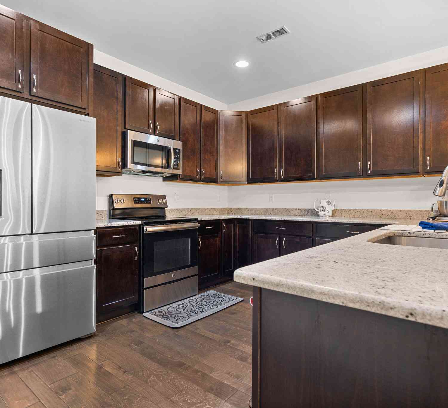 Condo For Sale - 5541 Arbor Chase Drive #41<br/> Ann Arbor, MI 48103