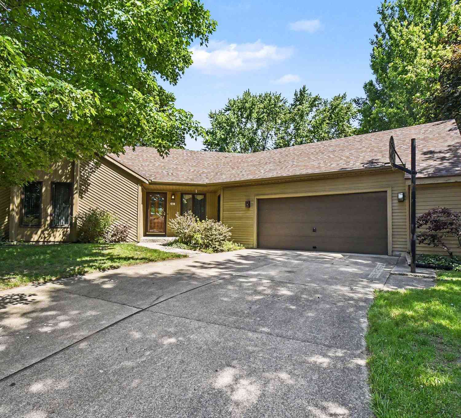 Homes For Sale - 265 Maier Court<br/> Ottawa County, Grandville, MI 49418