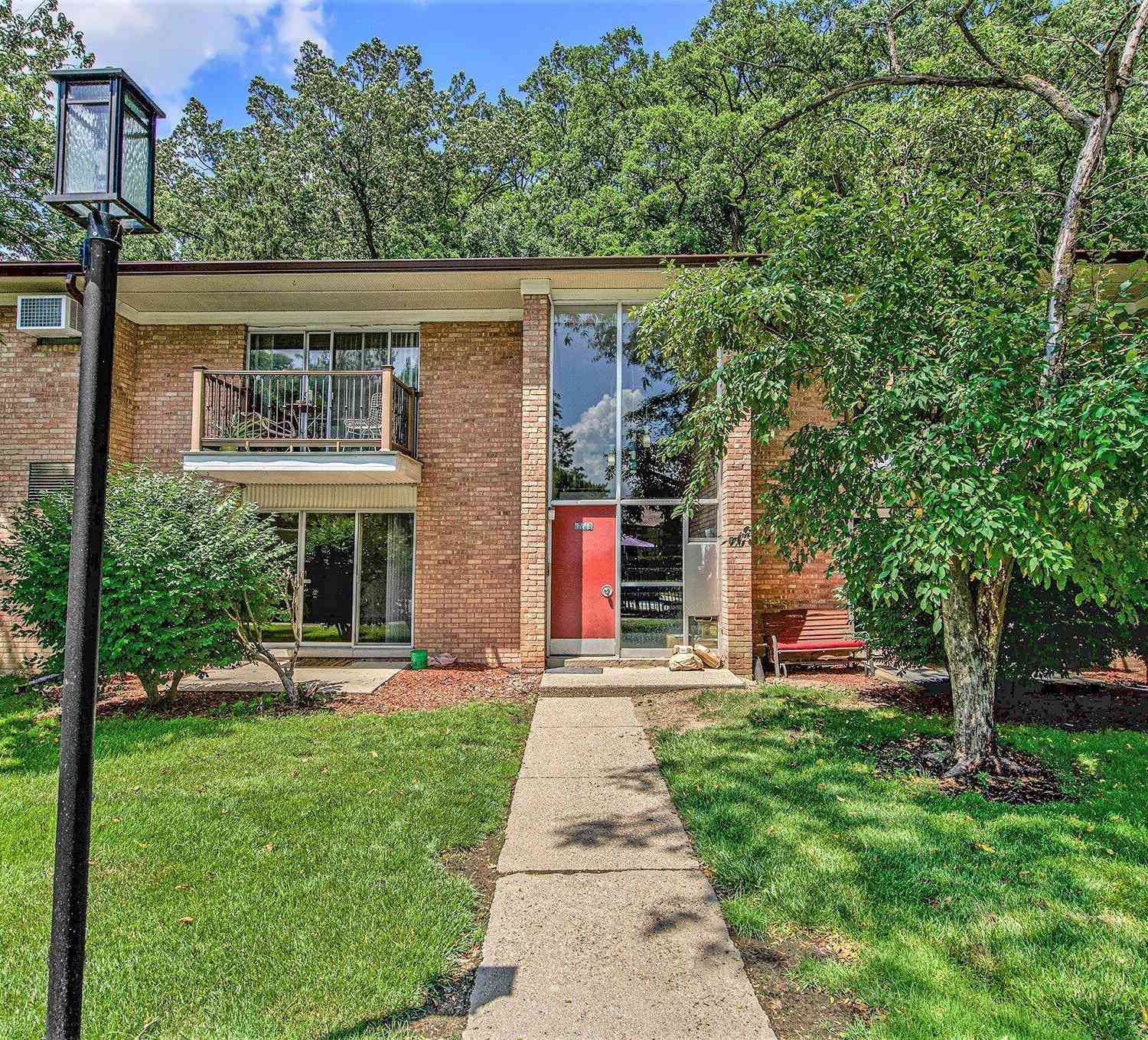 Condo For Rent - 1249 Island Drive #101<br/> Ann Arbor, MI 48105