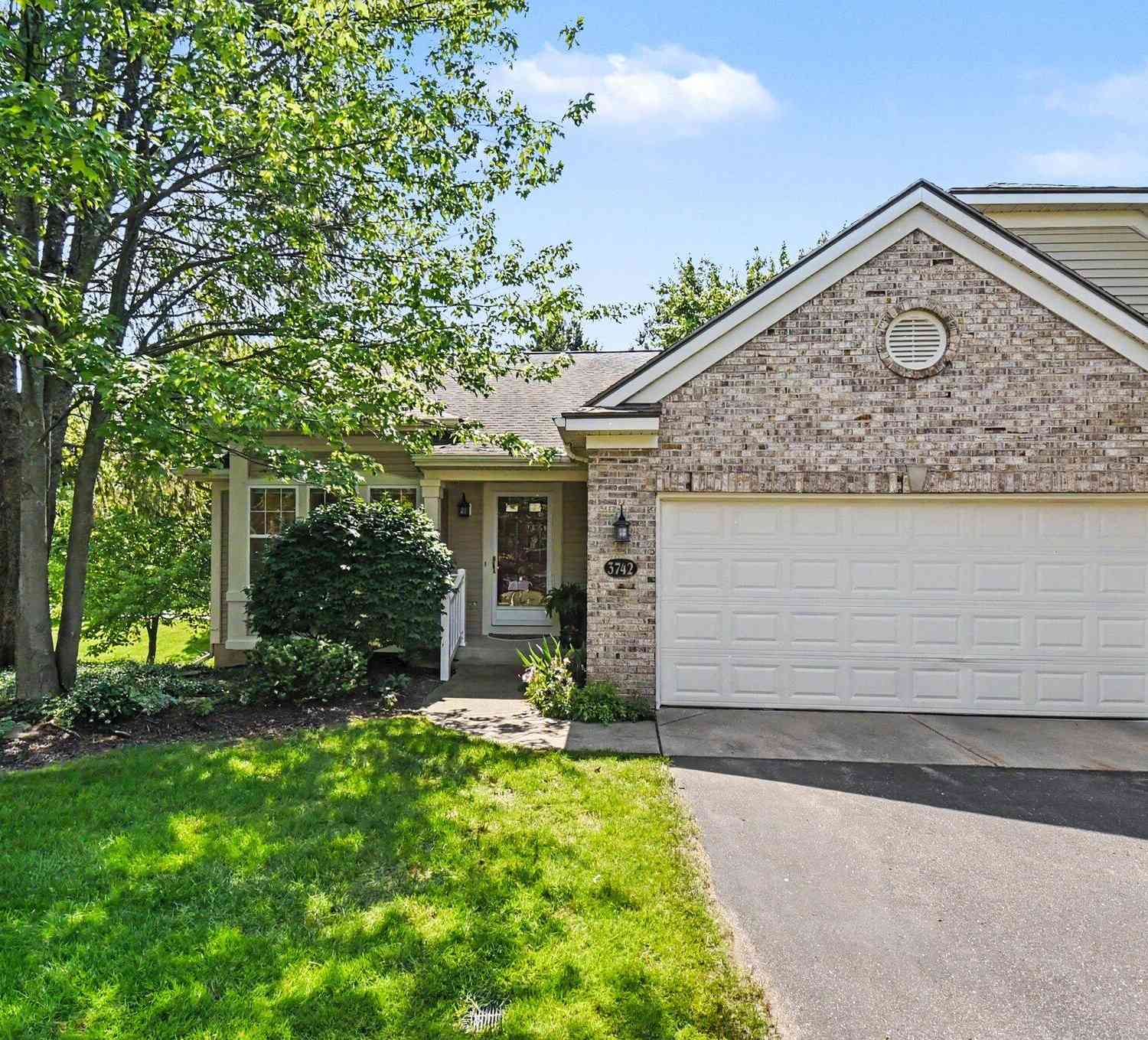 Condo For Sale - 3742 Old Elm Drive #25<br/> Kentwood, MI 49512